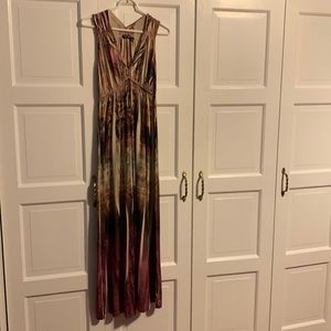 APT 9. Maxi Dress. M.